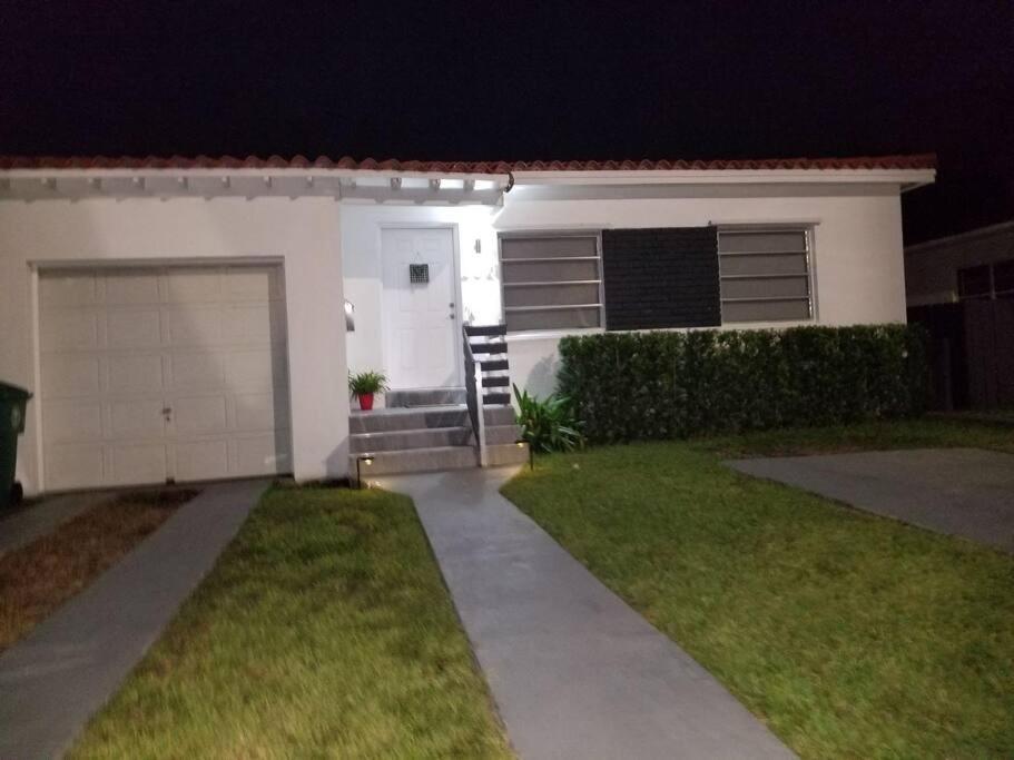 My Lovely Home In Miami 15 Minutes From The Beach Exterior photo